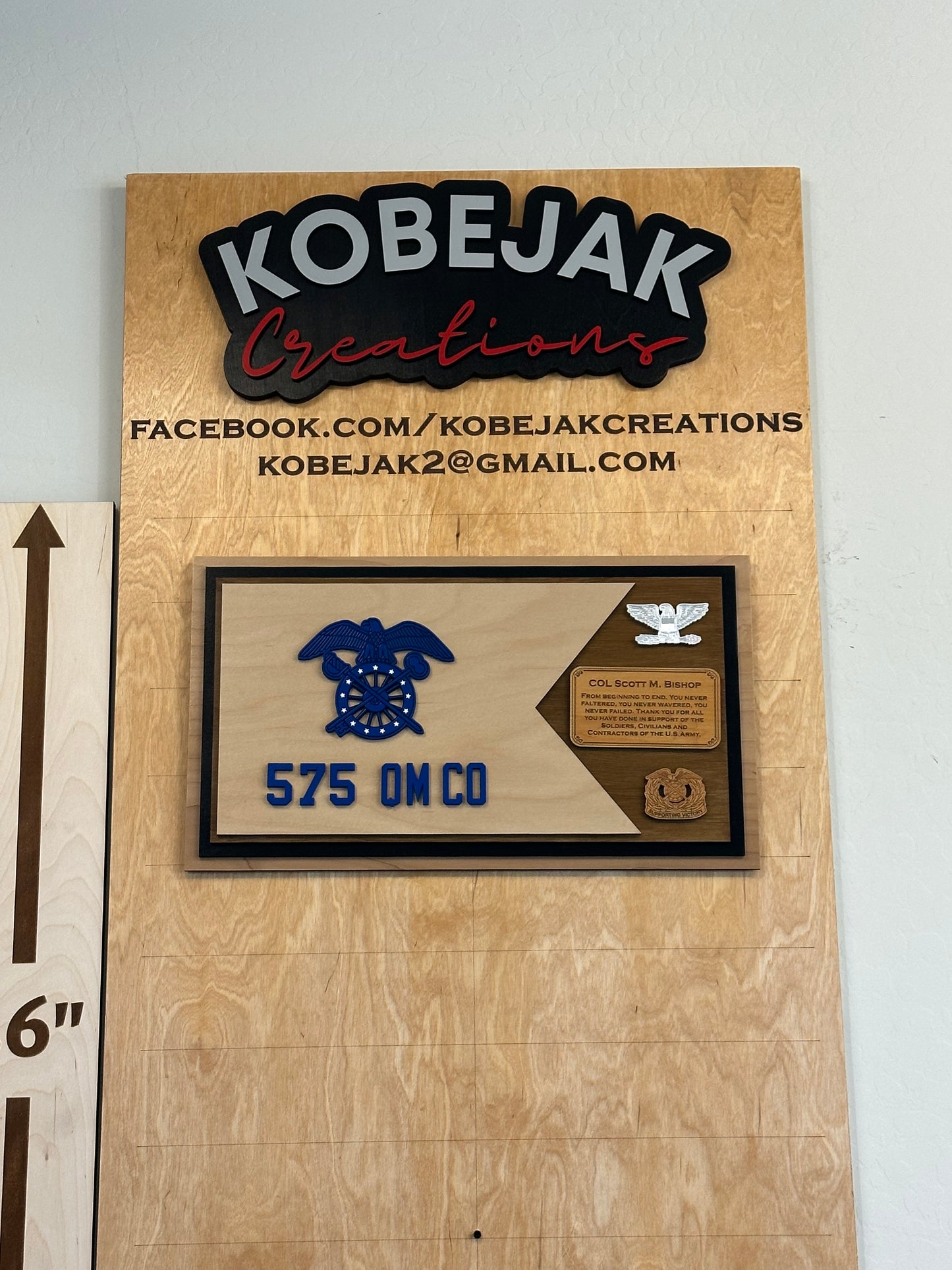 18" Guidon Plaque