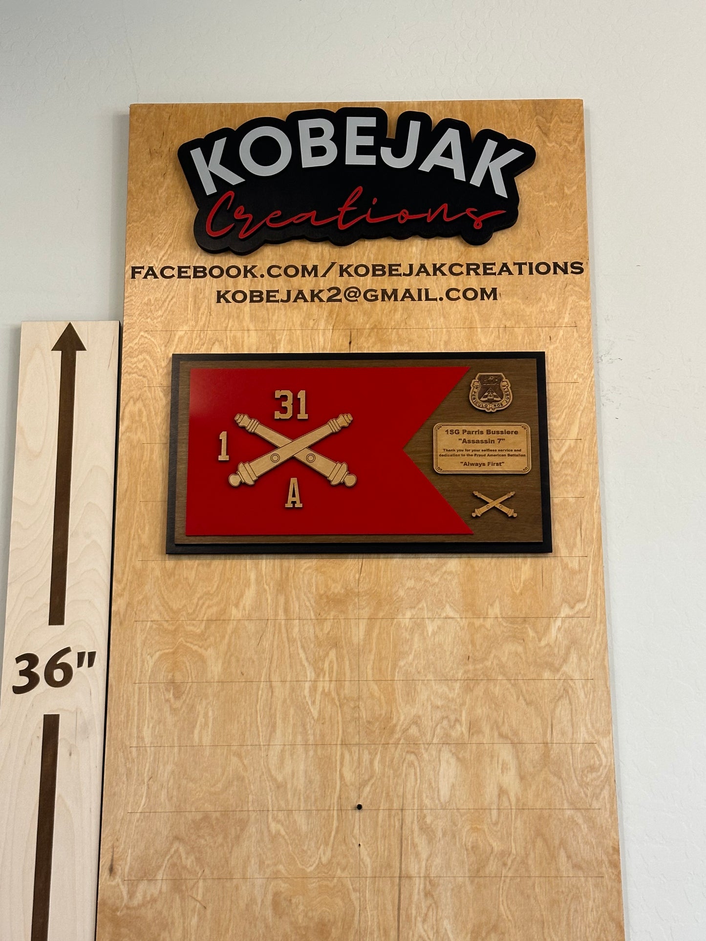 18" Guidon Plaque