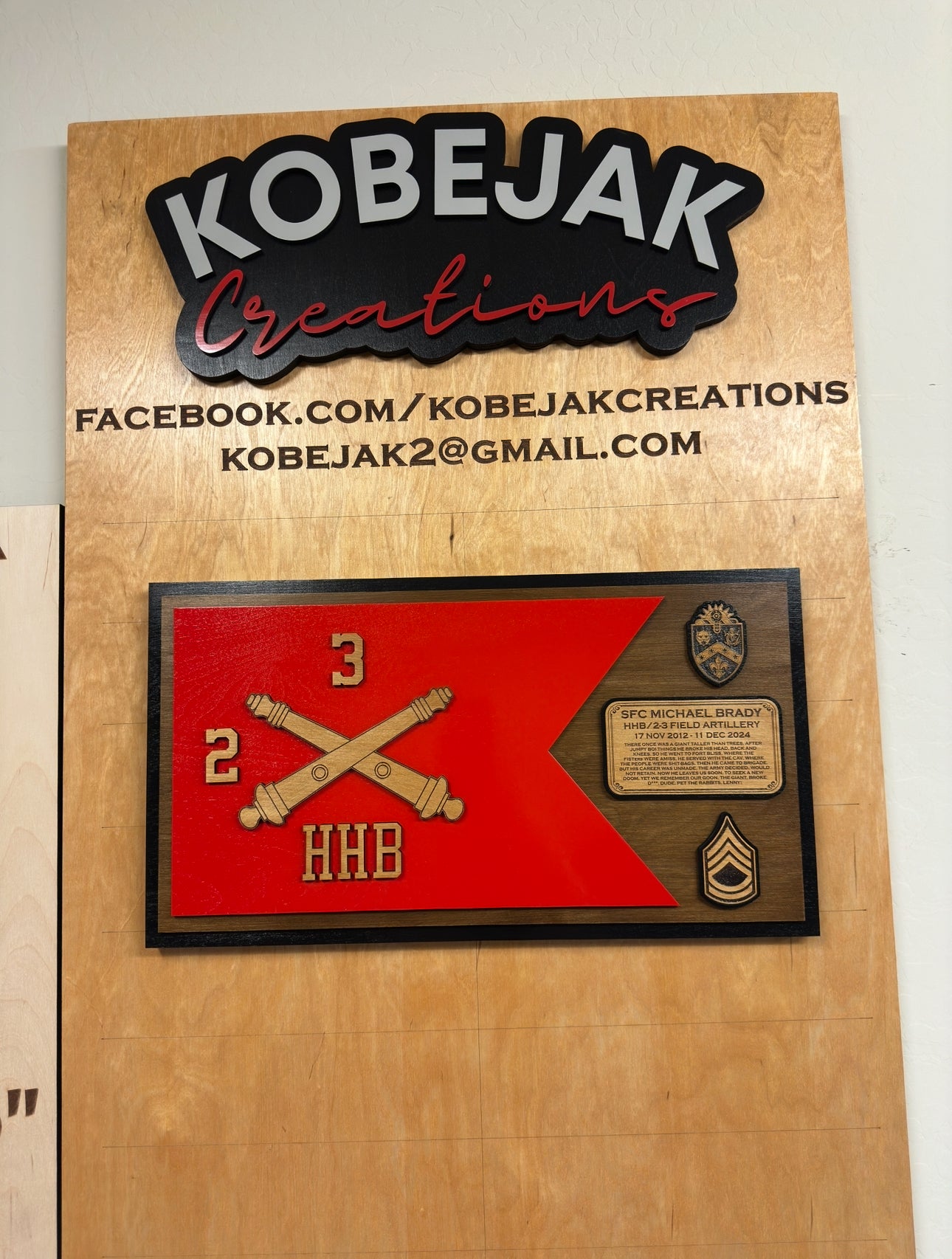 18" Guidon Plaque