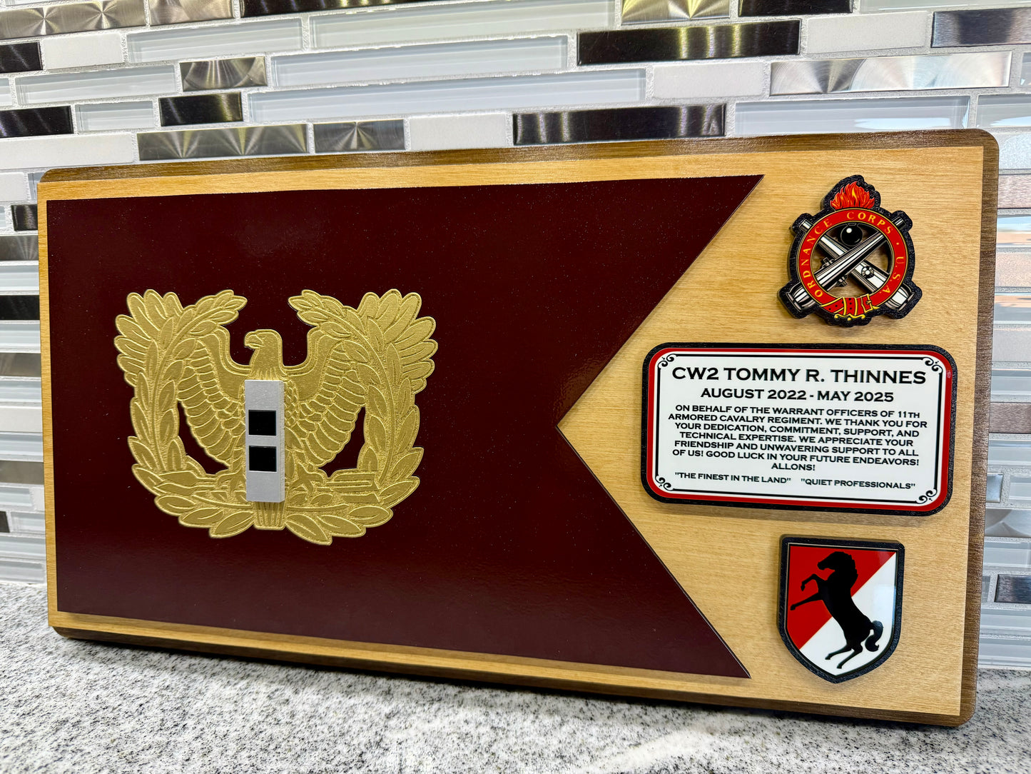 Guidon Plaque
