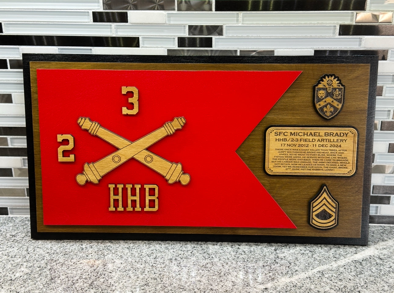 18" Guidon Plaque