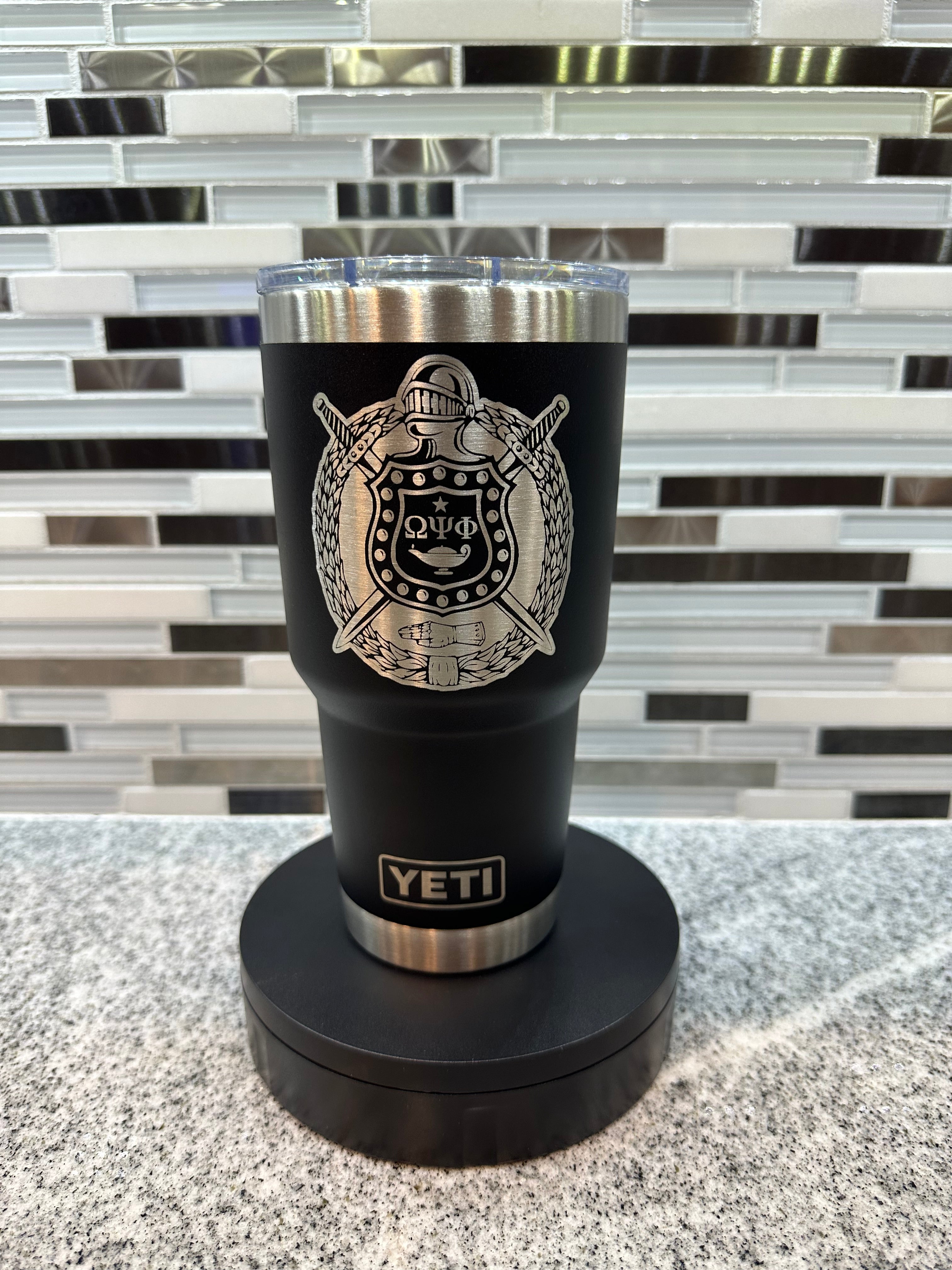 Laser online Engraved Authentic Yeti Tumbler - GOLDEN RETRIEVER