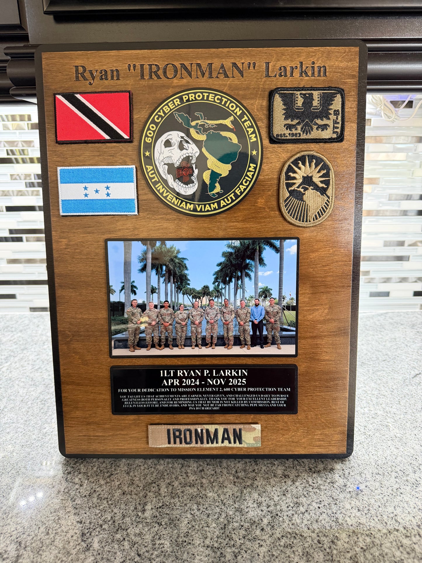 Frameless Plaques